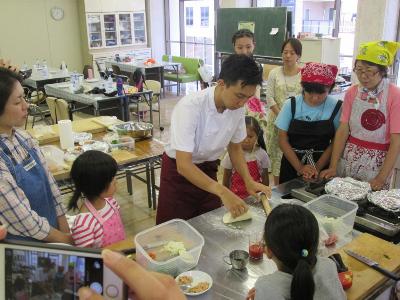 写真：講師としてお招きしたPIZZERIA-EN（東町）の八木澤さん