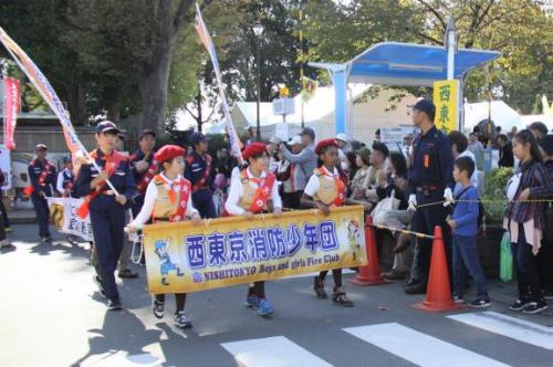 市民まつり　パレードの様子