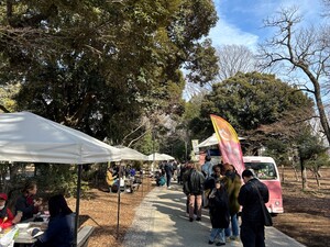 キッチンカーの出店の画像