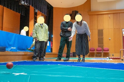 ボッチャ体験の写真