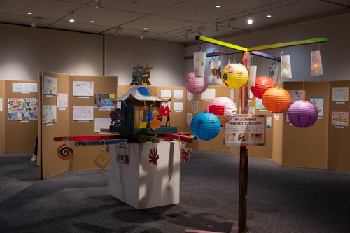 パラアート展覧会の様子（清瀬市）の写真