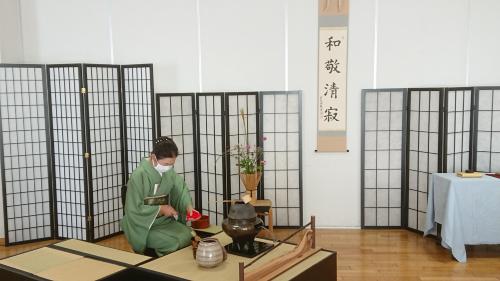茶道の様子
