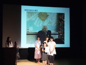 写真：「広島平和の旅」の報告会のようす