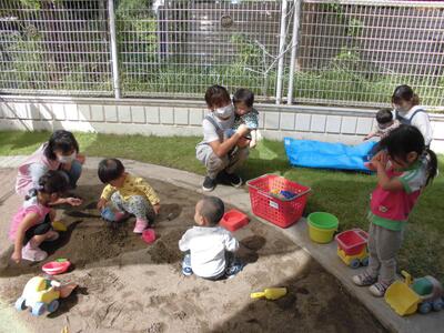 ひばりが丘公民館保育室様子