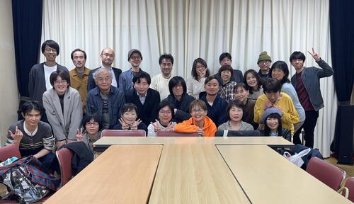 「音楽でつながるメンバーを募集」（柳沢公民館にて）開催時の写真。
