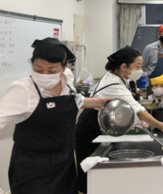 大場　満枝