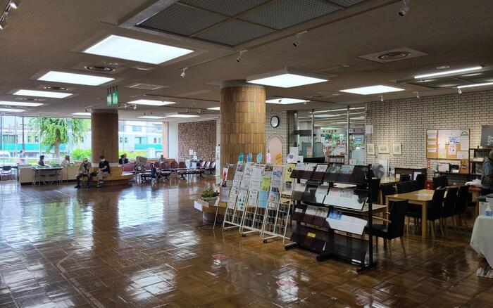 柳沢公民館ロビーの様子