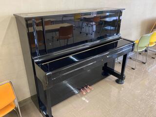 第一学習室アップライトピアノ