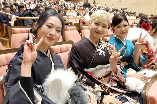 会場内の参加者の画像4