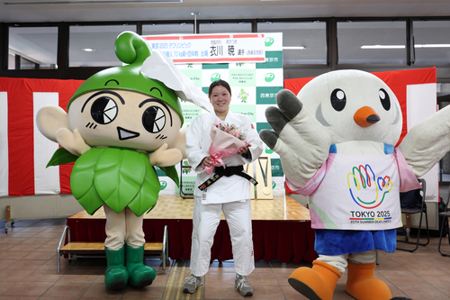 衣川選手といこいーなとゆりーと