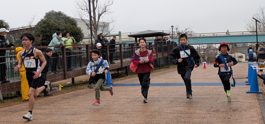 10時1分 中学生以下の部スタートの画像