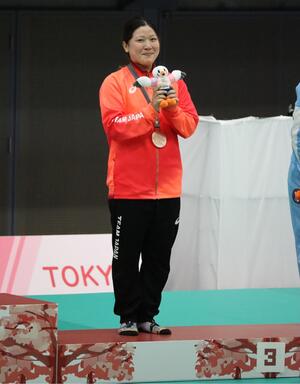 衣川暁選手の表彰式の写真