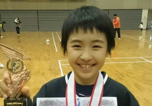 女子シングルス5年生以下三位　石川心菜選手