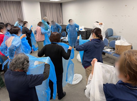 分科会（ガウン）