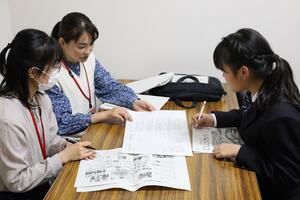 体験で打合せをしている様子