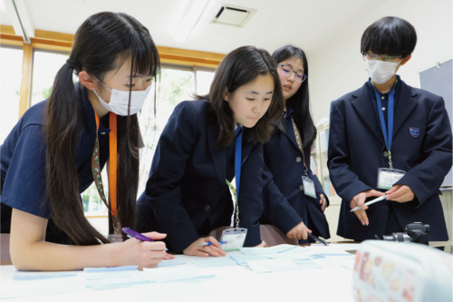 全体での打ち合わせの様子
