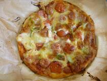 ダッチオーブンピザ