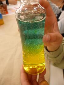 バイカラーボトル