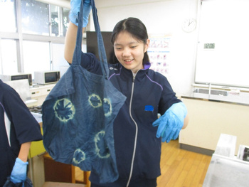 藍染作品の様子（2）