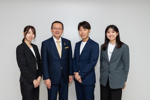 FUTATABIの皆さんと市長の写真