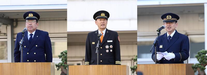 西東京市消防署長、西東京市消防団長、西東京市長の写真