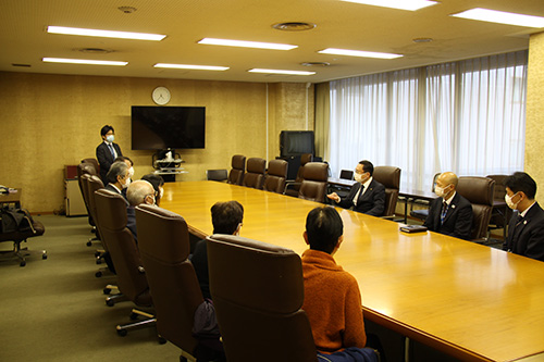 西東京商工会の皆様との懇談会の様子