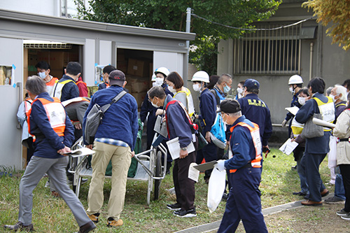 避難所開設訓練の様子