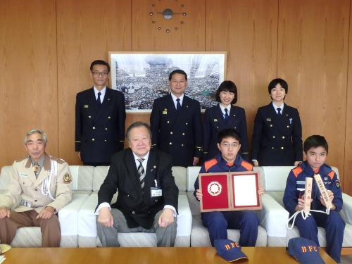 写真：西東京少年消防団表敬訪問