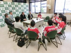 写真：市長訪問の様子