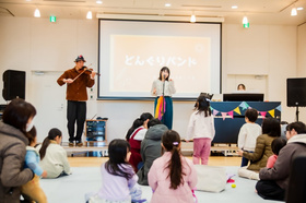 写真：どんぐりバンドの様子