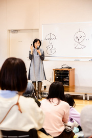 写真：えかきうたの様子