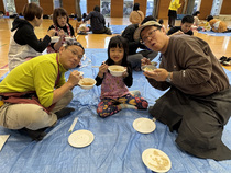 画像：食べている様子