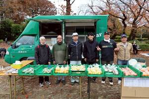 野菜販売の様子