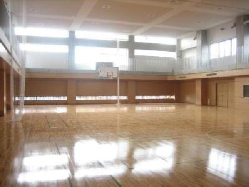 写真;アリーナ(小学生以上向け)